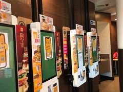 -麦当劳(展览路店)