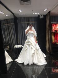 点击看大图 -GRACE KELLY婚纱与礼服(北京店)