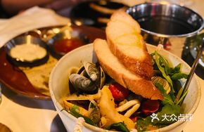 Valencian Seafood Pot