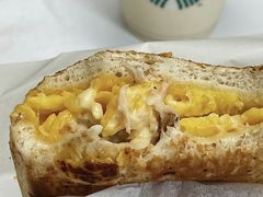 烟熏鸡肉谷物三明治-星巴克(天津大悦城第二店)