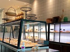 面包甜点陈列柜-81bakery(关山路店)