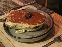 -Common Table · Brunch & Coffee