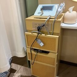 -丝域养发馆