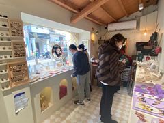 -LADY FAFA(巨鹿路陕西南路路口店)