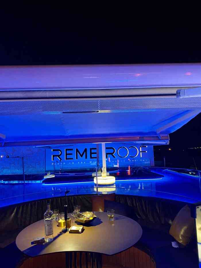 reme roof-"环境:晚上和同事们一起去的,美得像仙境."-大众点评移动版