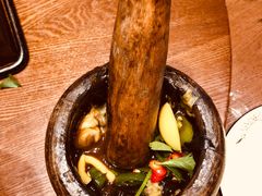 -老滇山寨•云南特色菜•地方菜•民族风情歌舞表演(金碧店)