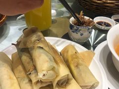 -鞍山大白鲨美食酒店