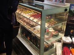 -诚品(信义店)