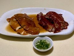 叉燒油雞雙拼-龙记烧腊茶餐厅(常德路店)
