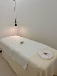 -JNK皮肤管理中心