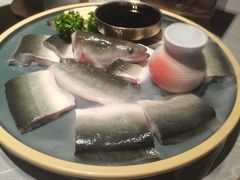 -草家酱蟹炭火烤肉店(珲春南路一店)