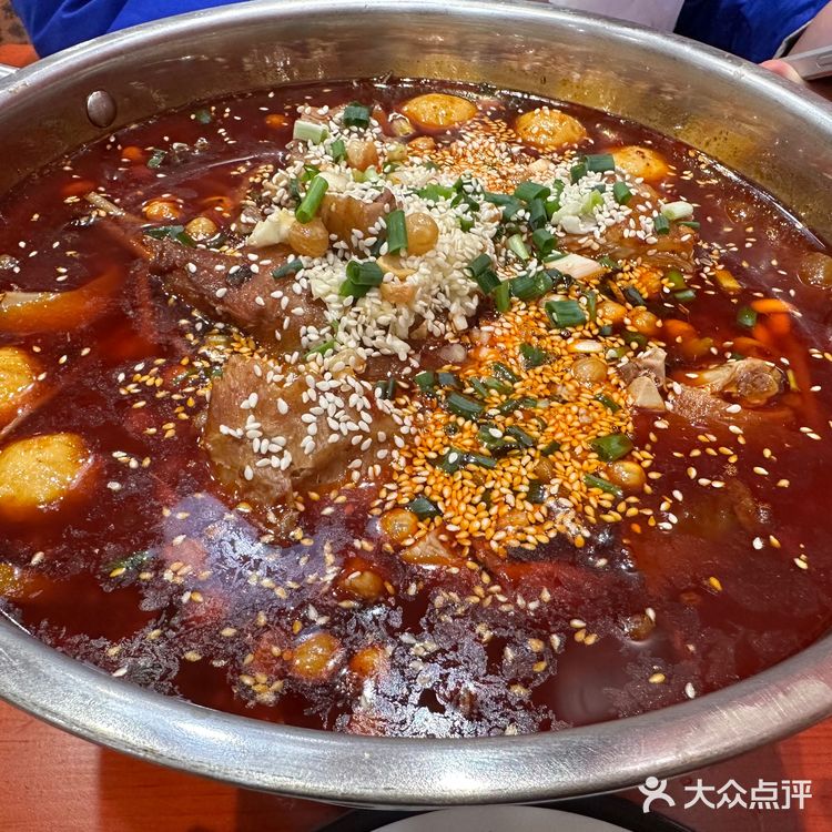 初尝烤鸭和冒菜的灵魂组合