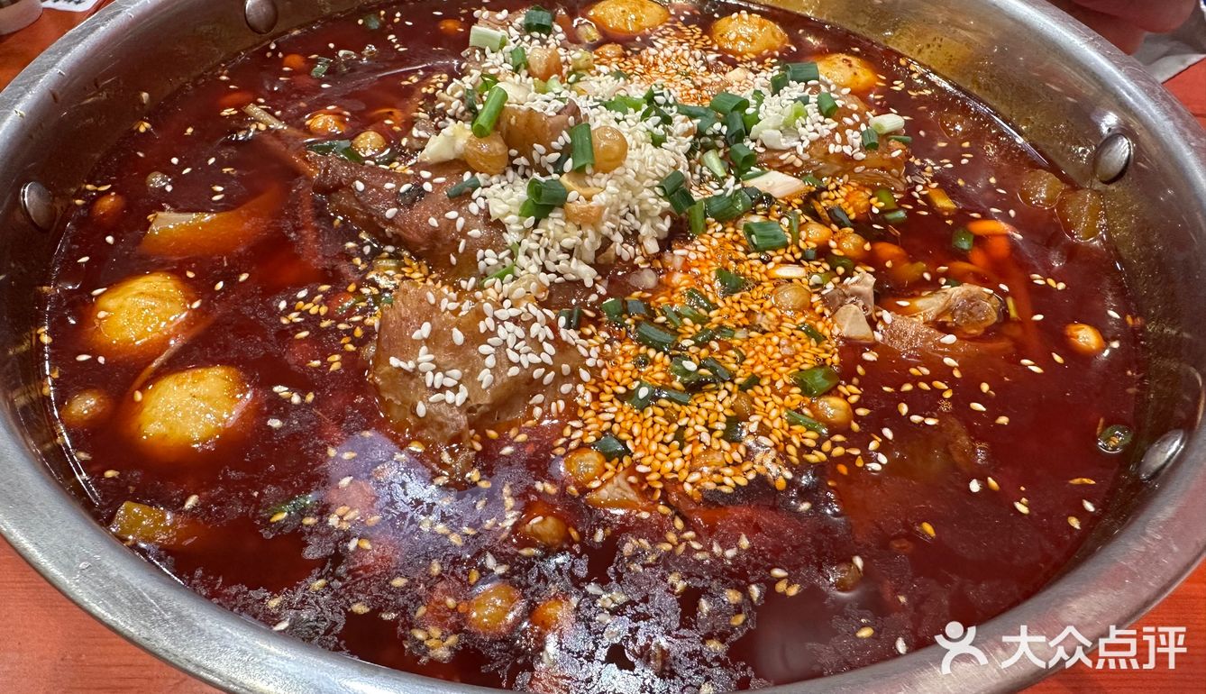 初尝烤鸭和冒菜的灵魂组合