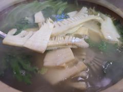 -捞围鲜·港式打边炉(海阳路店)