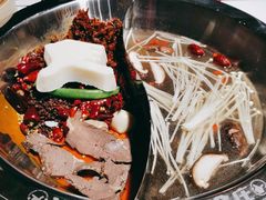 -贤合庄卤味火锅(时代广场店)