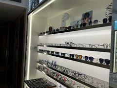 -视野联行眼镜·蔡司·尼康战略合作店(城西银泰店)