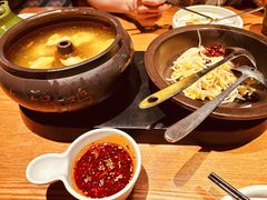 -云海肴·汽锅鸡·云南代表菜(天山百盛优客店)