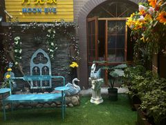 -月亮眼花园餐厅书吧酒吧