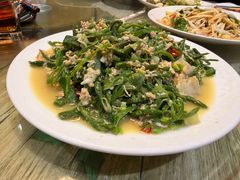 -超越海鲜屋(飞龙物业店)