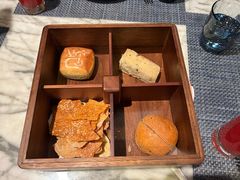 -三亚亚龙湾瑞吉酒店·宴悦Driftwood·游水海鲜·牛排·草坪·私人定制