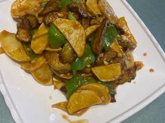 -老码头黑皮肘子锅包肉(赣水路店)