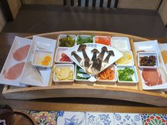 -芸南道·过桥米线(昆明老街旗舰店)