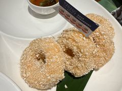 炸虾饼配泰国梅子酱-帕蓝·暹罗料理(大学路店)