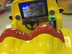 -爱玩嘉年华(龙湖曲江天街店)