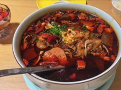 渝信毛血旺-渝信川菜 · 川味家常菜(财富购物中心店)