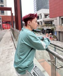 -米可造型烫发染发
