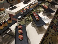 -凤冠假日酒店自助餐
