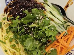 炸酱面-川里川外