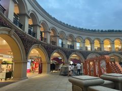 -王府井奥莱临潼小镇(临潼店)