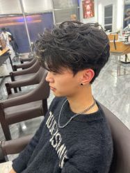 -藤野造型烫染·漂发