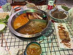 -山悦里 山野·鲜火锅(罗斯福广场店)