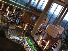 -松山湖凯悦酒店·Café自助餐厅·周末火舞秀表演