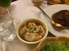 红油抄手-龙门阵茶屋川菜馆(武康路店)