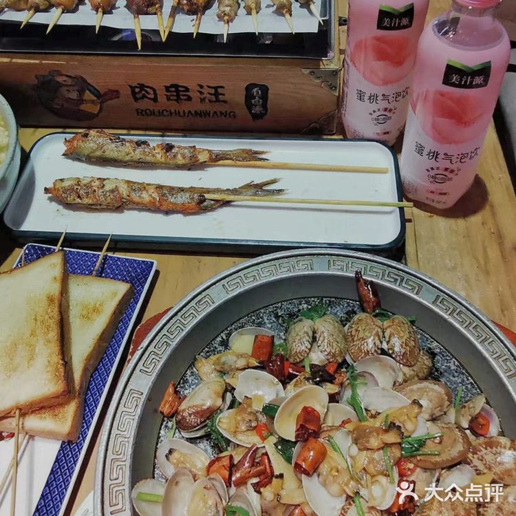 真离谱！好喝的蜜桃气泡饮，居然无人推荐