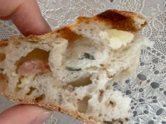 法国罗勒芝士-红跑车(文三路店)