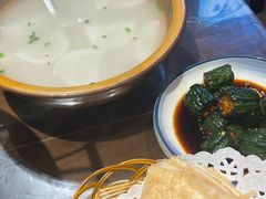 -富正毅三下锅·湘西韵味(天门山索道店)