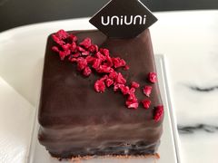 -UNI UNI(环亚凯瑟琳店)