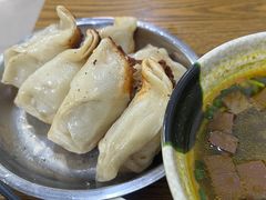 -黄阿姨锅贴大王(万航渡路店)