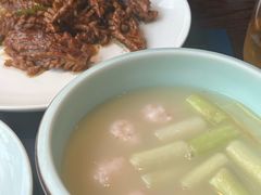 -湖畔鲁菜·二十年老字号餐厅(大明湖店)