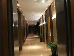 -富淳饭店(陆家嘴保利广场店)