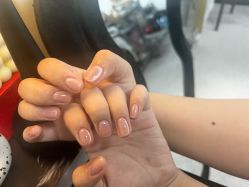 -芊屿芊浔美甲
