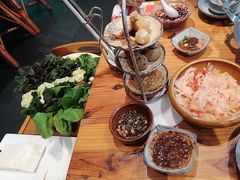 -野山舂·贵州现舂酸汤牛肉(鸿通城店)