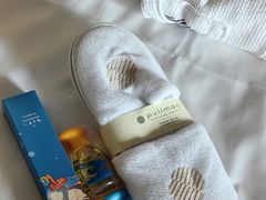 -三亚湾海居铂尔曼度假酒店