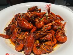 -郑东靓靓虾馆·金牌油焖大虾(天泽街店)