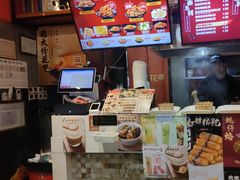 -何记花甲(海岸城旗舰店)