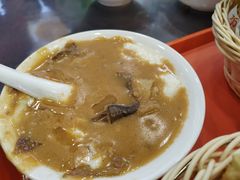 胡辣汤豆腐脑两掺-方中山胡辣汤(成都首店)